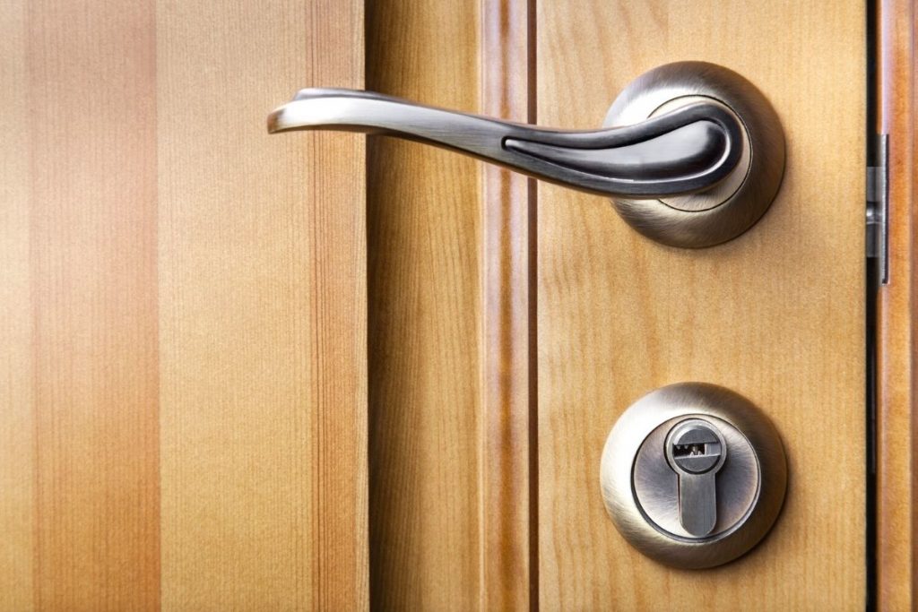 Puertas de seguridad: cómo mantener segura tu casa - Arciss